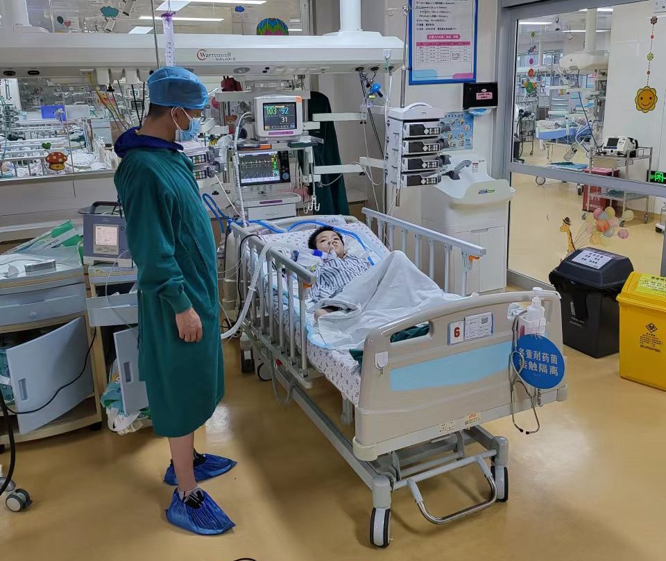 瑞金市跨省救护车出租公司